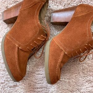 Kenneth Cole REACTION Carmel suede shoes!🦊